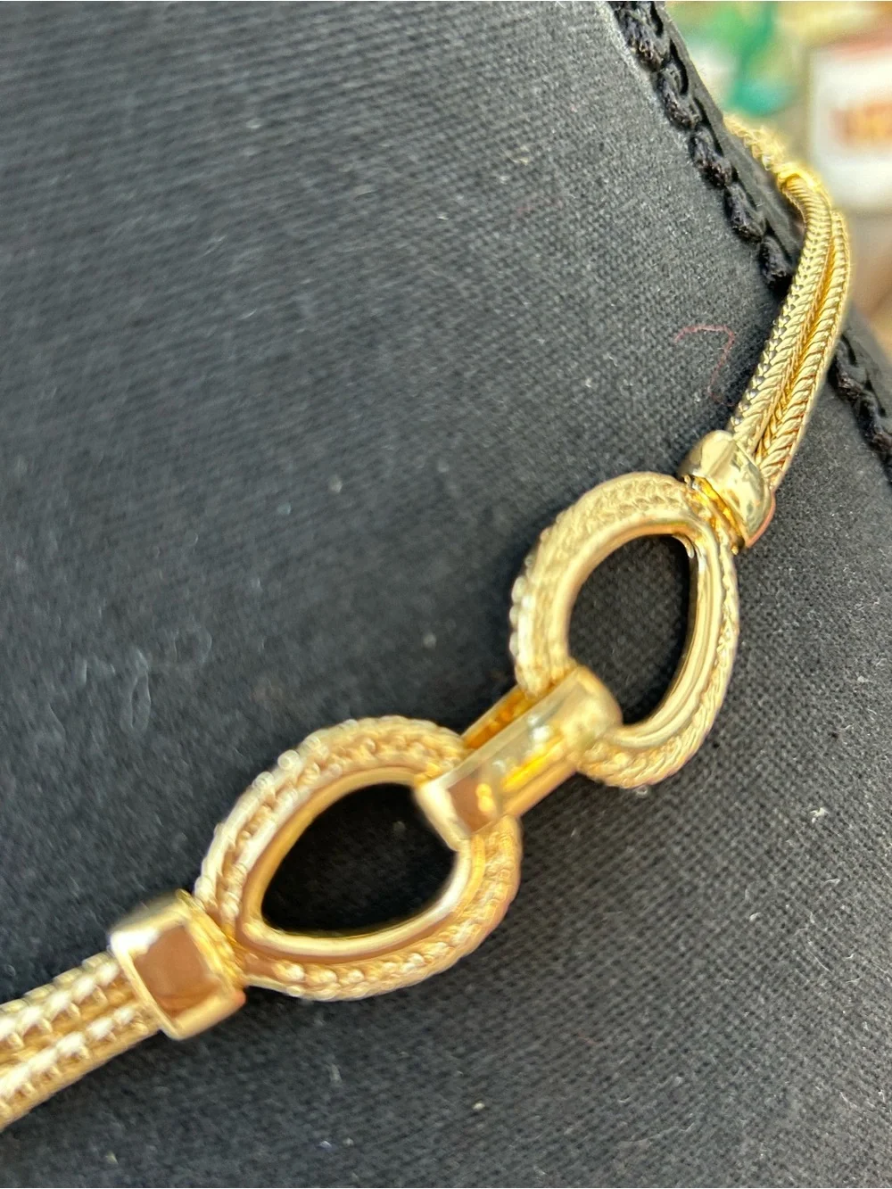 Vintage Dana Buchman gold tone chain belt